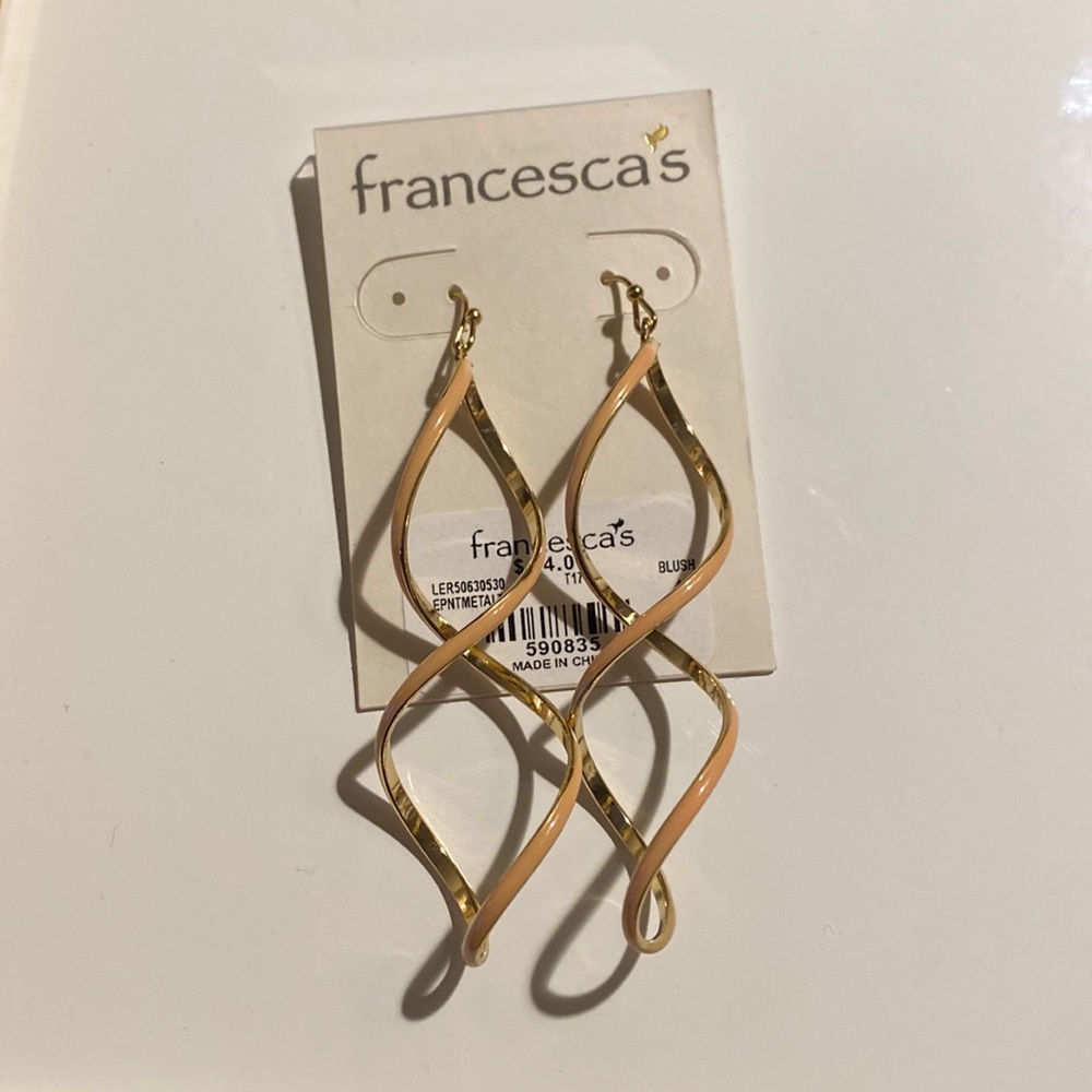 NEW Francesca’s dangle peach earrings